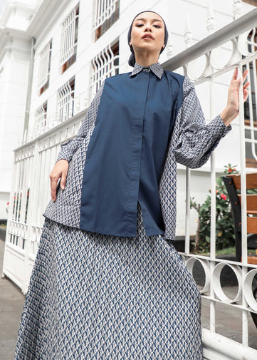 Load image into Gallery viewer, Pleated Skirt Navy (No Box)